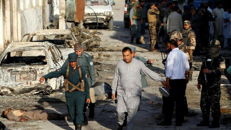 Afganistan'da camiye saldırı: Onlarca ölü ve yaralı