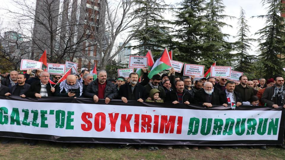Gazze'deki zulümlere 'dur demek' için Ankaralılar bir araya geldi / Ankara'da Filistin için Küresel Eylem Günü..