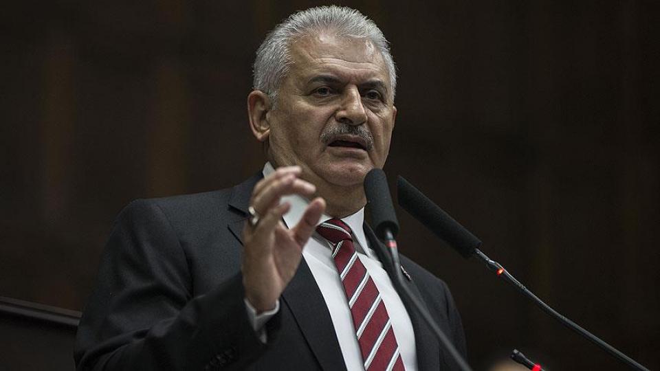 Cumhuriyeti tartışan kimse yok