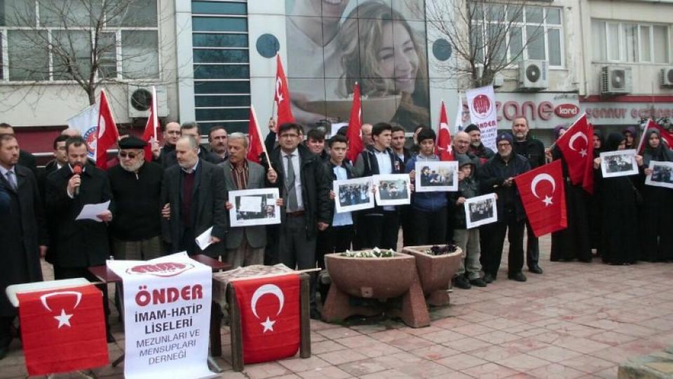 Her Taraf - Türkiyenin habercisi / 28 Şubat 20 yılda karanlığa gömüldü