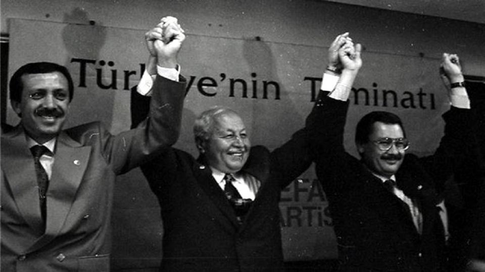 Yıldıray Oğur: O demokratik tövbeler bu kadar kolay bozulmamalıydı...