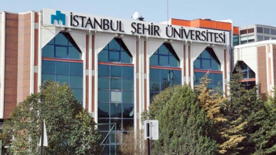 Davutoğlu’nun Kurucusu Olduğu Bilim ve Sanat Vakfı'na Bağlı Şehir Üniversitesi'ne Kayyım Atanacak