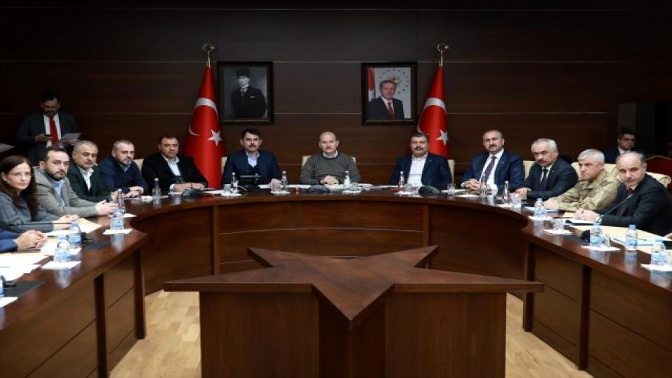 Depremde evi tamamen yıkılanlara 41 bin lira yardım yapılacak