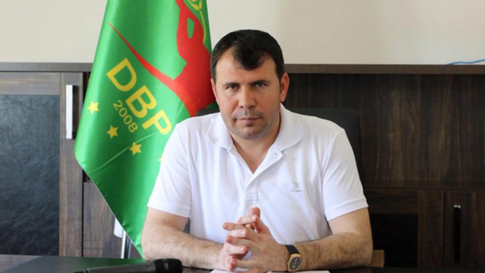 Eski DBP  genel başkanları Mehmet Arslan ve Gülcihan Şimşek'in de aralarında bulunduğu 12 kişi tutuklandı
