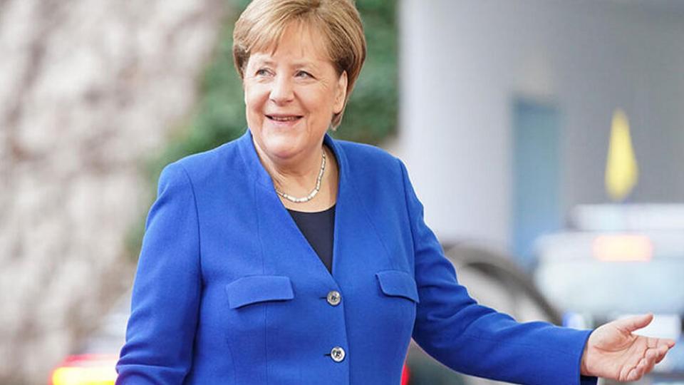 Angela Merkel siyaseti bırakıyor