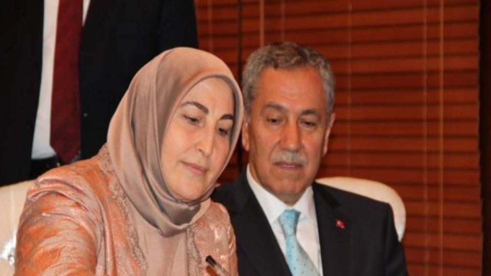 Bülent Arınç Ve Eşi Koronavirüse Yakalandı
