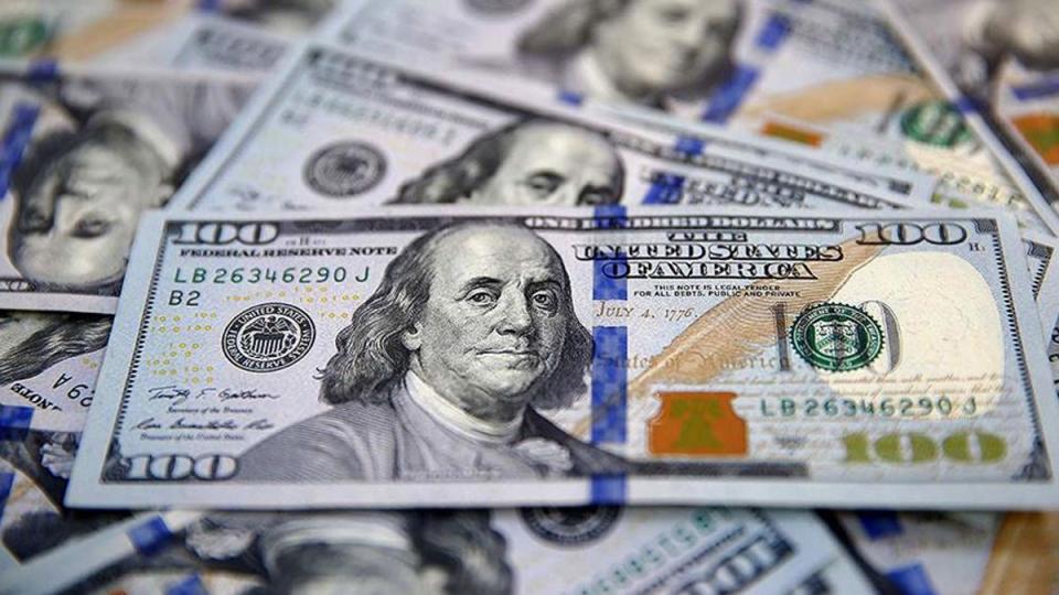 BDDK'nın Hamlesi Sonrası Dolar/TL 8,10 Seviyesine Geriledi