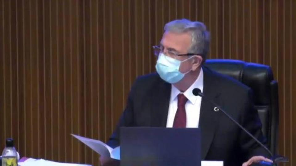 Yavaş'tan protestoda bulunan AK Parti grubuna tepki: Masaya çık tepin istersen