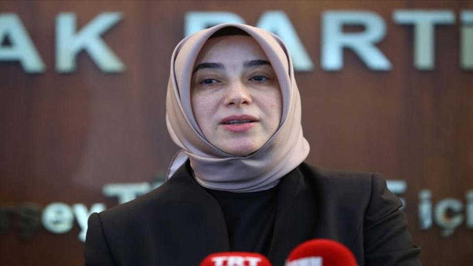 Özlem Zengin'e hakaret eden kişi hakkında mahkemeden karar!