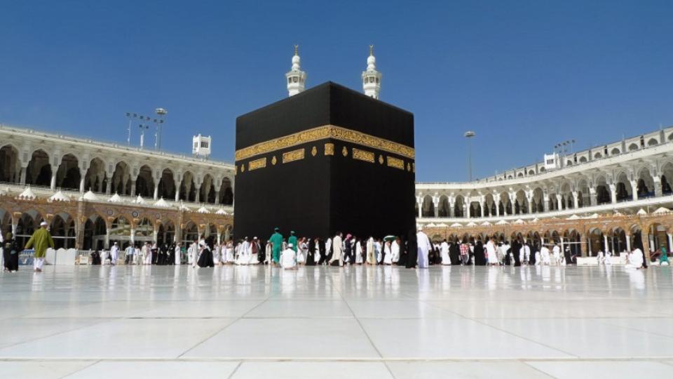 Kabe’de teravih namazı kararı
