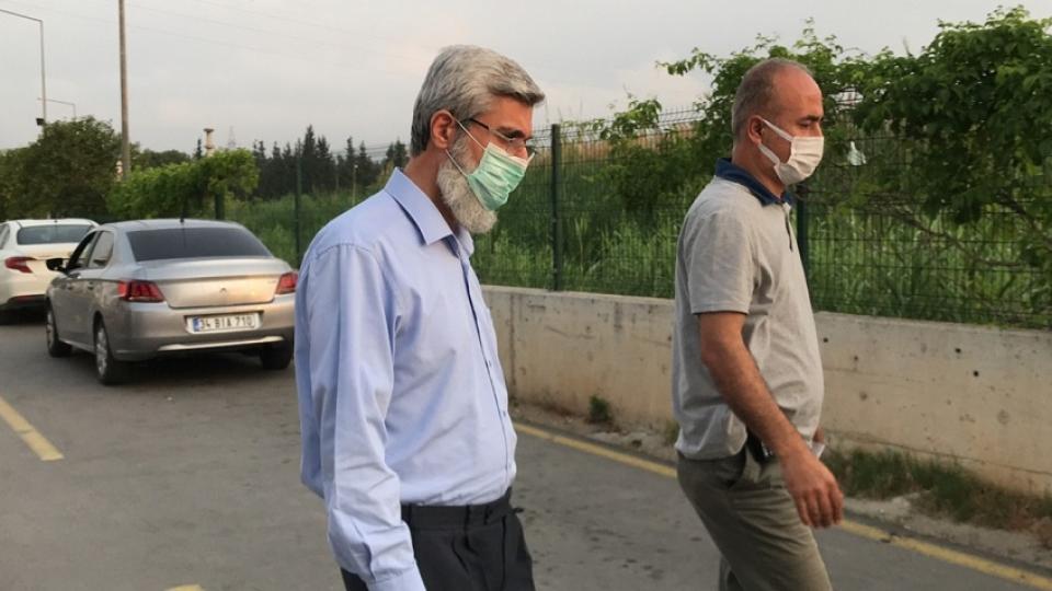 Alparslan Kuytul konferansı afişine para cezası / Alparslan Kuytul serbest bırakıldı