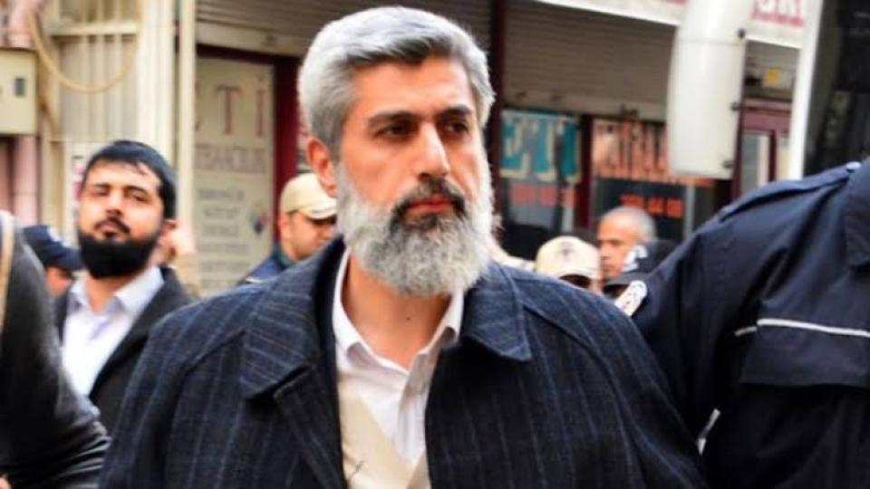 Alparslan Kuytul konferansı afişine para cezası / Furkan Vakfı kurucusu Alparslan Kuytul gözaltına alındı
