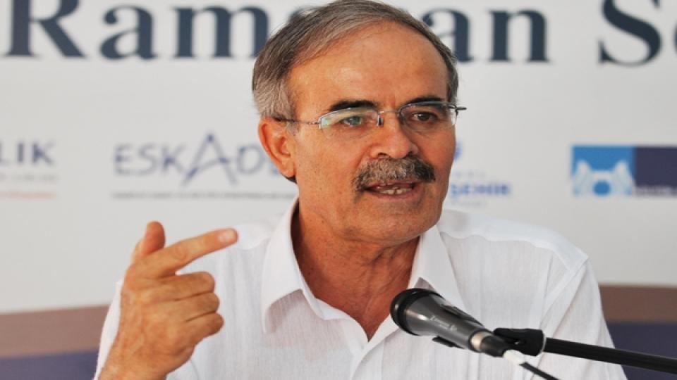 DERS KİTAPLARIYLA DİNSİZLİK AŞILANMASI DURDURULMALI,  MÜFREDAT DÎNÎ ve MİLLÎ OLMALI
