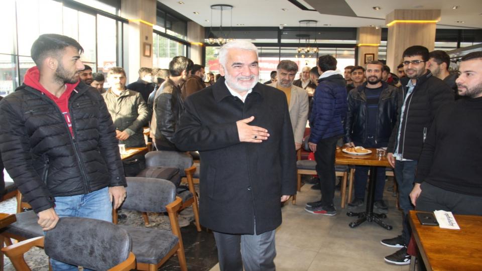 HÜDA PAR Genel Sekreteri Demir: Kurduğumuz ekiplerle deprem bölgelerinde çalışıyoruz / HÜDAPAR:25 yıl evliliğini sürdüren kadınlara emeklilik hakkı tanınsın