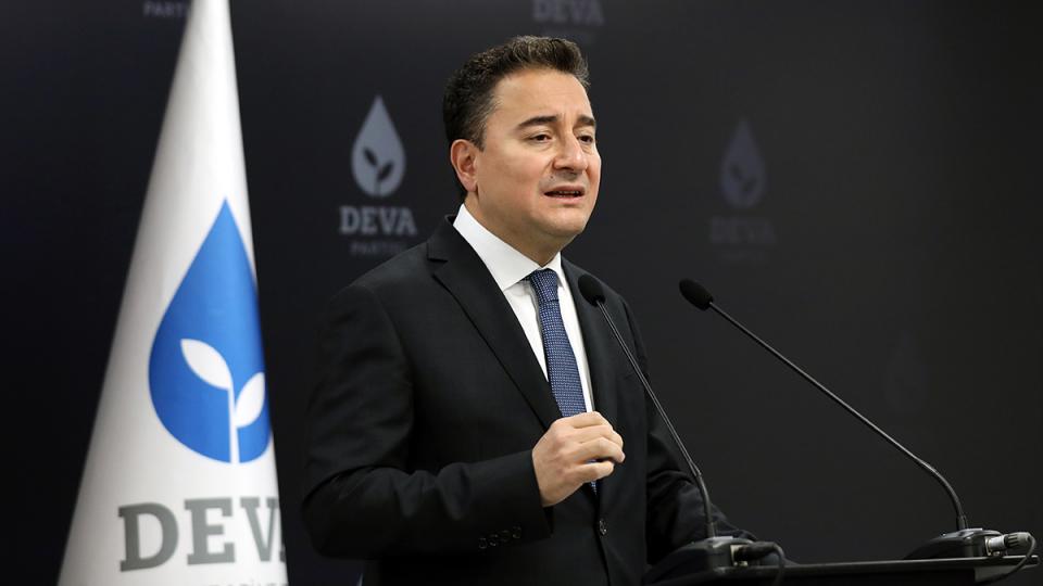 Babacan'dan "Kürt meselesi" çıkışı: Çözümden vazgeçmek yanlış
