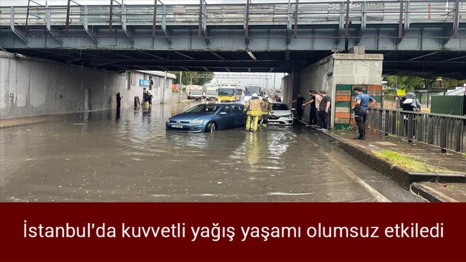 Ankara'daki fırtına ve sağanak nedeniyle bir kişi hayatını kaybetti / İstanbul'da kuvvetli yağış yaşamı olumsuz etkiledi