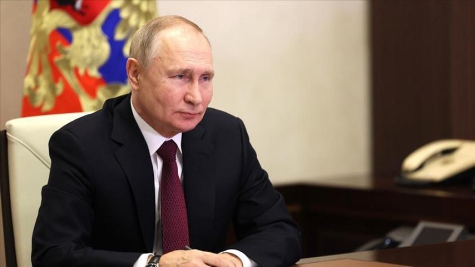 Rusya Devlet Başkanı, Ukrayna'nın Donetsk bölgesindeki Mariupol'a sürpriz ziyareti