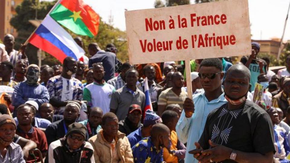 Burkina Faso, Fransız Muhabirlerini Sınır Dışı Ediyor
