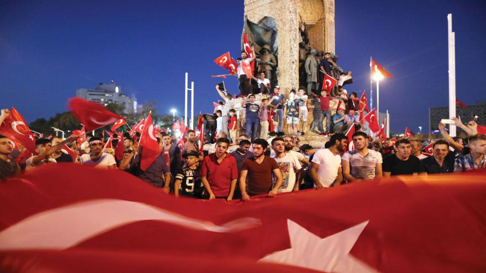 "Ey İman Edenler! İman Ediniz! | Hazım Koral / 15 TEMMUZ VE HATIRLATTIKLARI | HAZIM KORAL