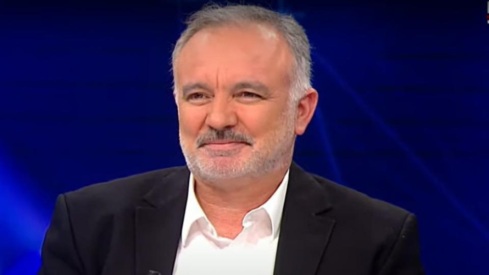 Cyrano de Bergerac ile Derkenar / Ayhan Bilgen'le Derkenar..