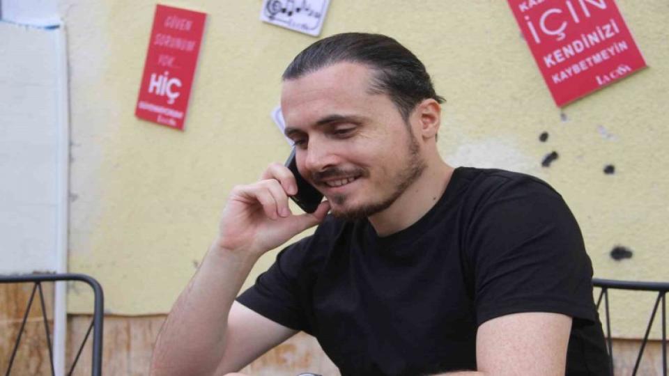 Telefon dolandırıcısına unutamayacağı bir ders verdi: "Senin para ile kahve içtik, hakkını helal et"