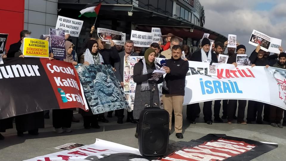 Ankara'da binlerce kişi, Filistin'deki zulme karşı ayakta: Mazlumların çığlığına destek çağrısı / UNICEF Suskunluğunu Sürdürürken, Ankara Filistin Dayanışma Platformu Çocuk Hakları İhlallerini Protesto Ediyor