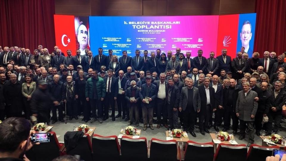 CHP'li 21 Belediye Başkanı'ndan İmamoğlu'na çağrı