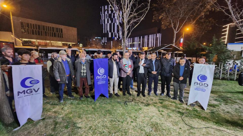 Her Taraf - Türkiyenin habercisi / AGD Ankara ABD'NİN YEMEN'E YÖNELİK SALDIRALIRINI PROTESTO ETTİ