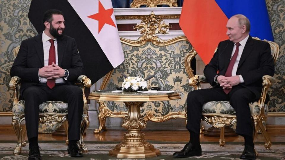 Şara, Rusya'da Putin ile bir araya geldi