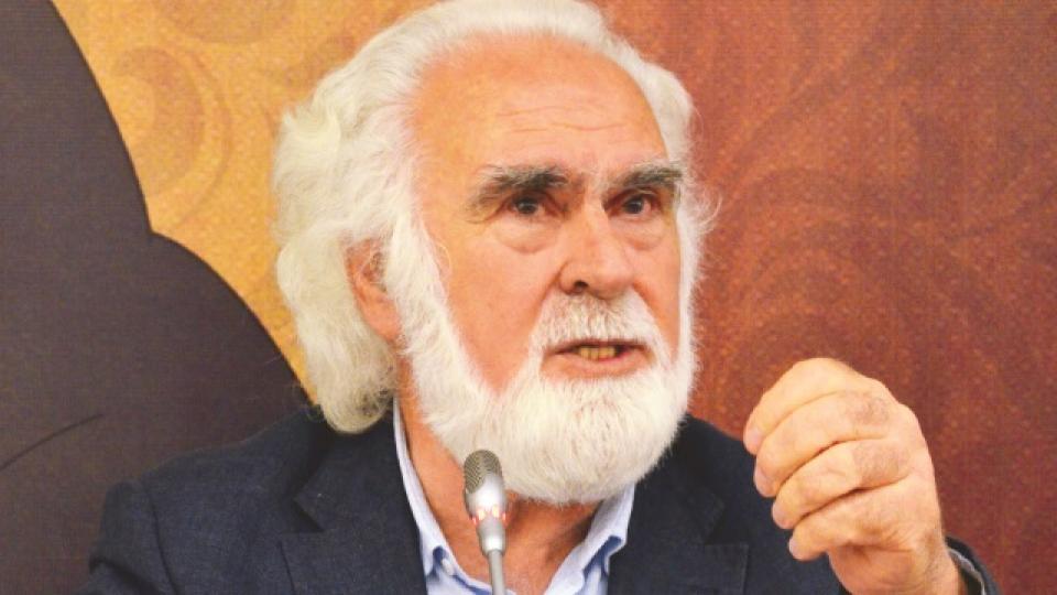 Atasoy Müftüoğlu:Popülist kültür, entelektüel kültüre hayat hakkı tanımıyor / Atasoy Müftüoğlu:İslam ülkeleri arasında, dayanışmanın yerini rekabet ve bencil karşıtlıklar aldı