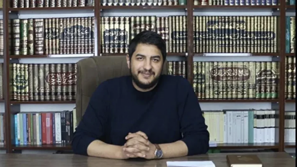 Mukteza-yı Hâle Mutabık Bir Şahsiyet: Altay Cem Meriç