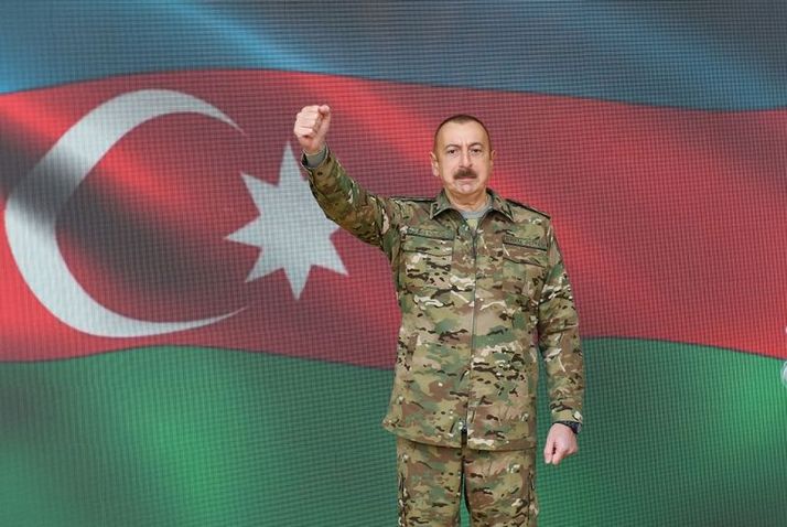 İlk kez: Katar'da vurulan ABD üssünden görüntüler!