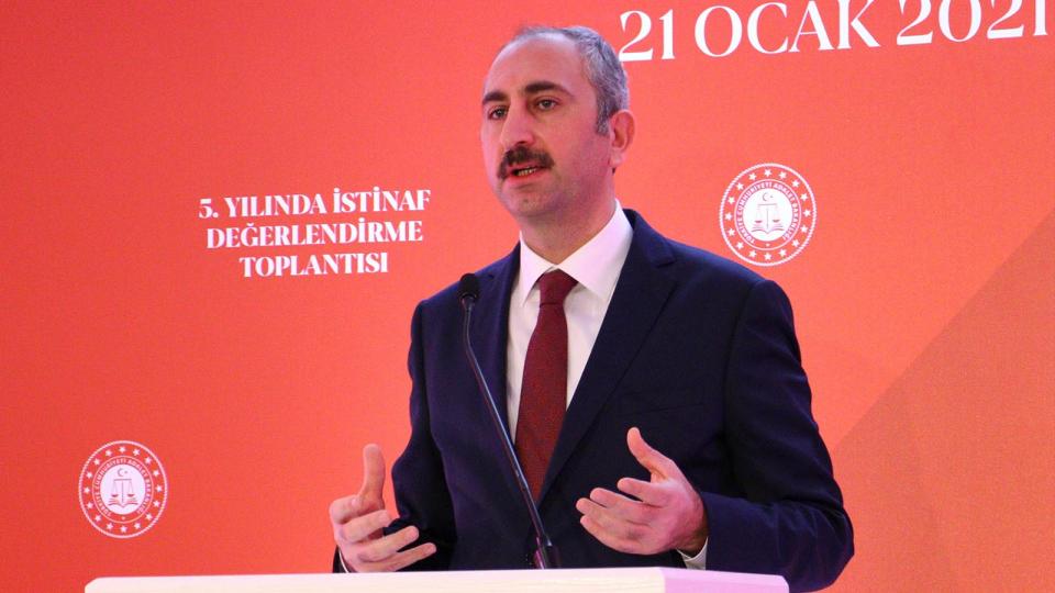 Adalet Bakanı Gül: Kimse klavye başında yargıya parmak sallayamaz