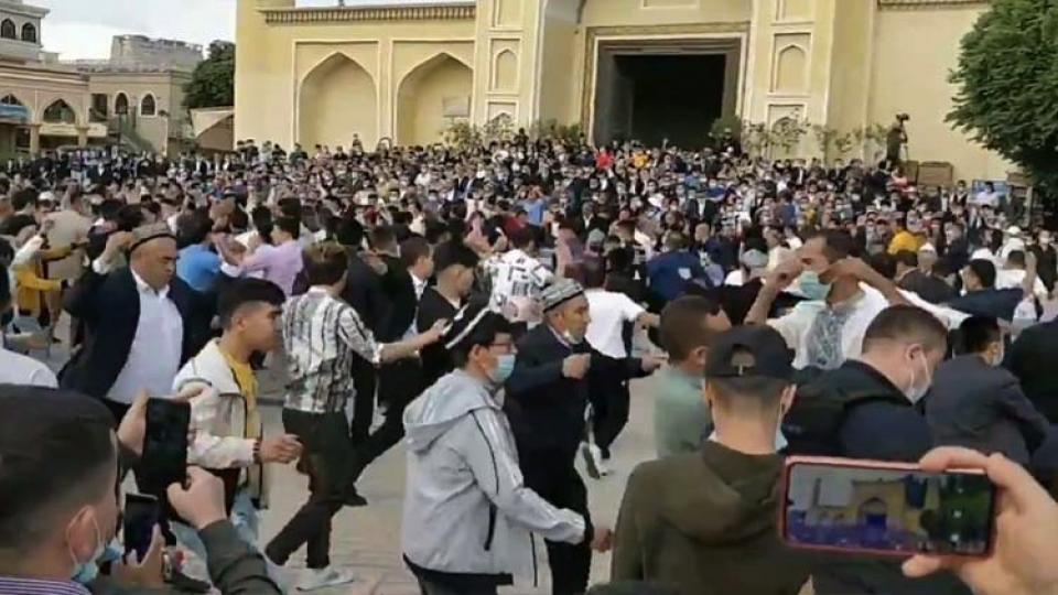 Hilton'a Karşı Küresel Boykot Çağrısı / DOĞU TÜRKİSTAN’DA  YENİ GELİŞME: KOMÜNİST PARTİ HALKI BAYRAM NAMAZINA ÇAĞIRDI!