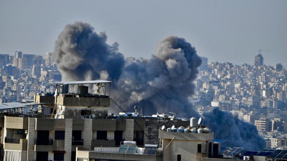 İşgalci İsrail’in Lübnan'a düzenlediği saldırılarda en az 7 kişi öldü