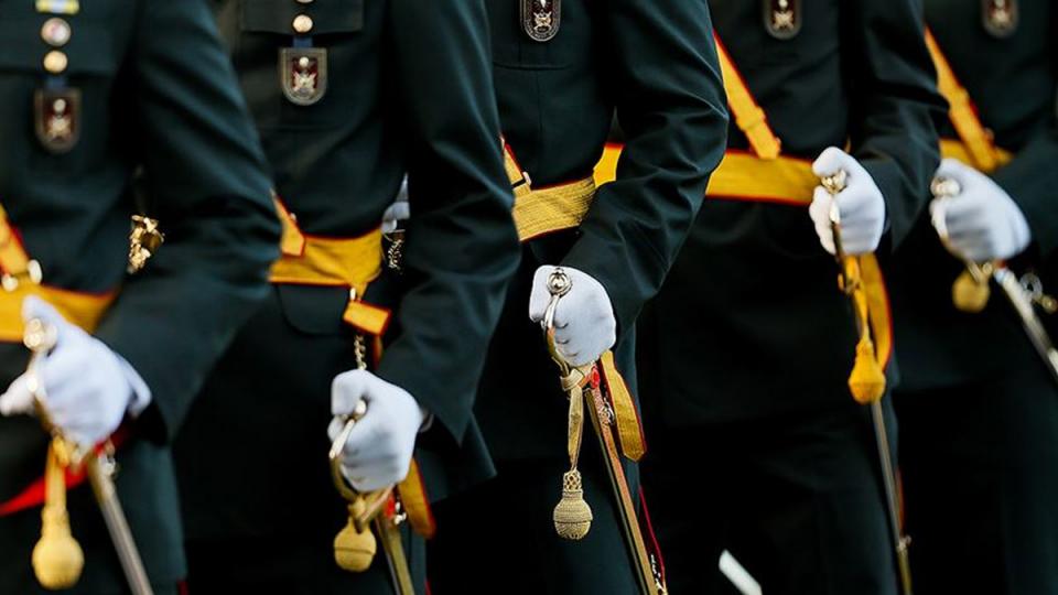 Her Taraf - Türkiyenin habercisi / MSÜ askeri öğrenci aday tercih işlemleri başladı