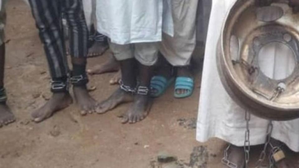 Nijerya'da 500 erkek işkence evinden kurtarıldı