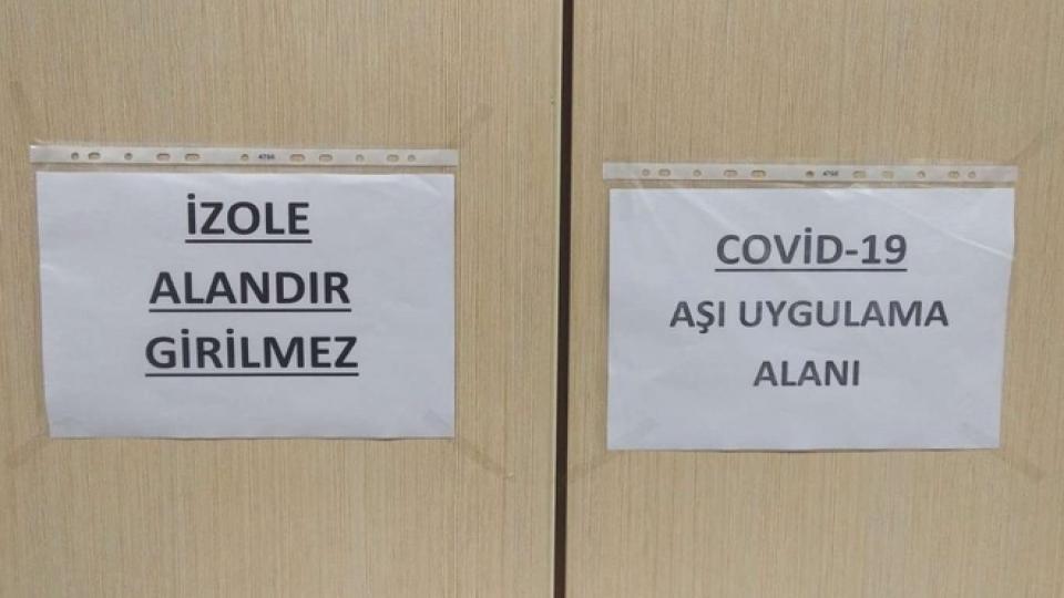 Her Taraf - Türkiyenin habercisi / Sağlık çalışanlarına yönelik aşı uygulaması 81 ilde başladı