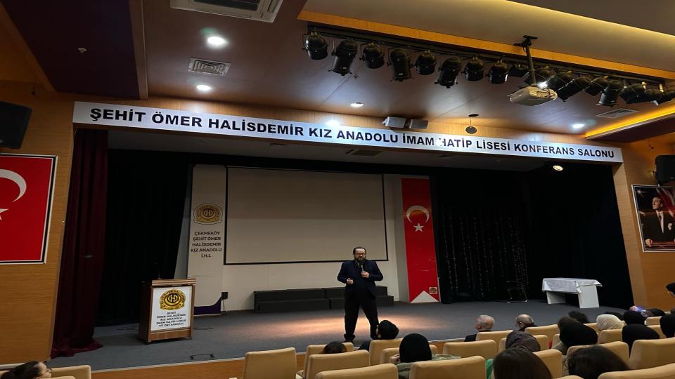 Her Taraf - Türkiyenin habercisi / Said Ercan: Yapay Zekayı Kendi Haline Bıraksalar İman Edecek