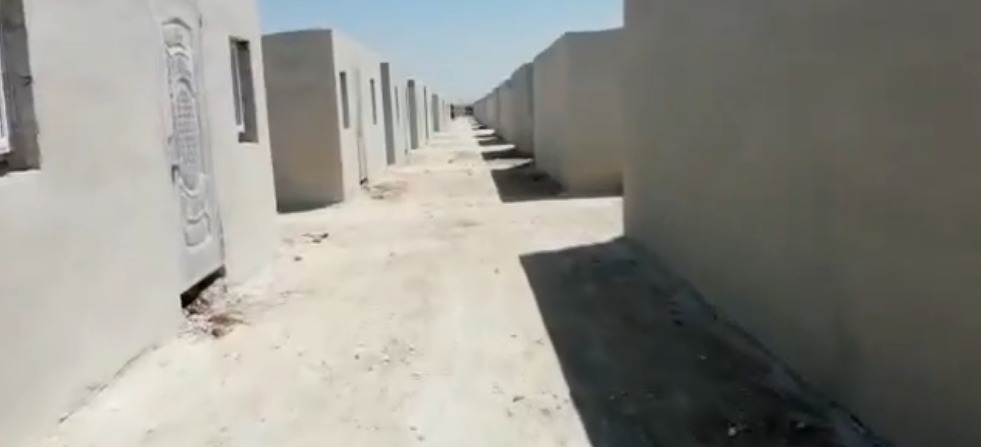 ADANA ÖZE DÖNÜŞ DERNEĞİ İDLİPTE MÜLTECİLER İÇİN 50 ADET YAŞAM EVİ YAPTIRDI